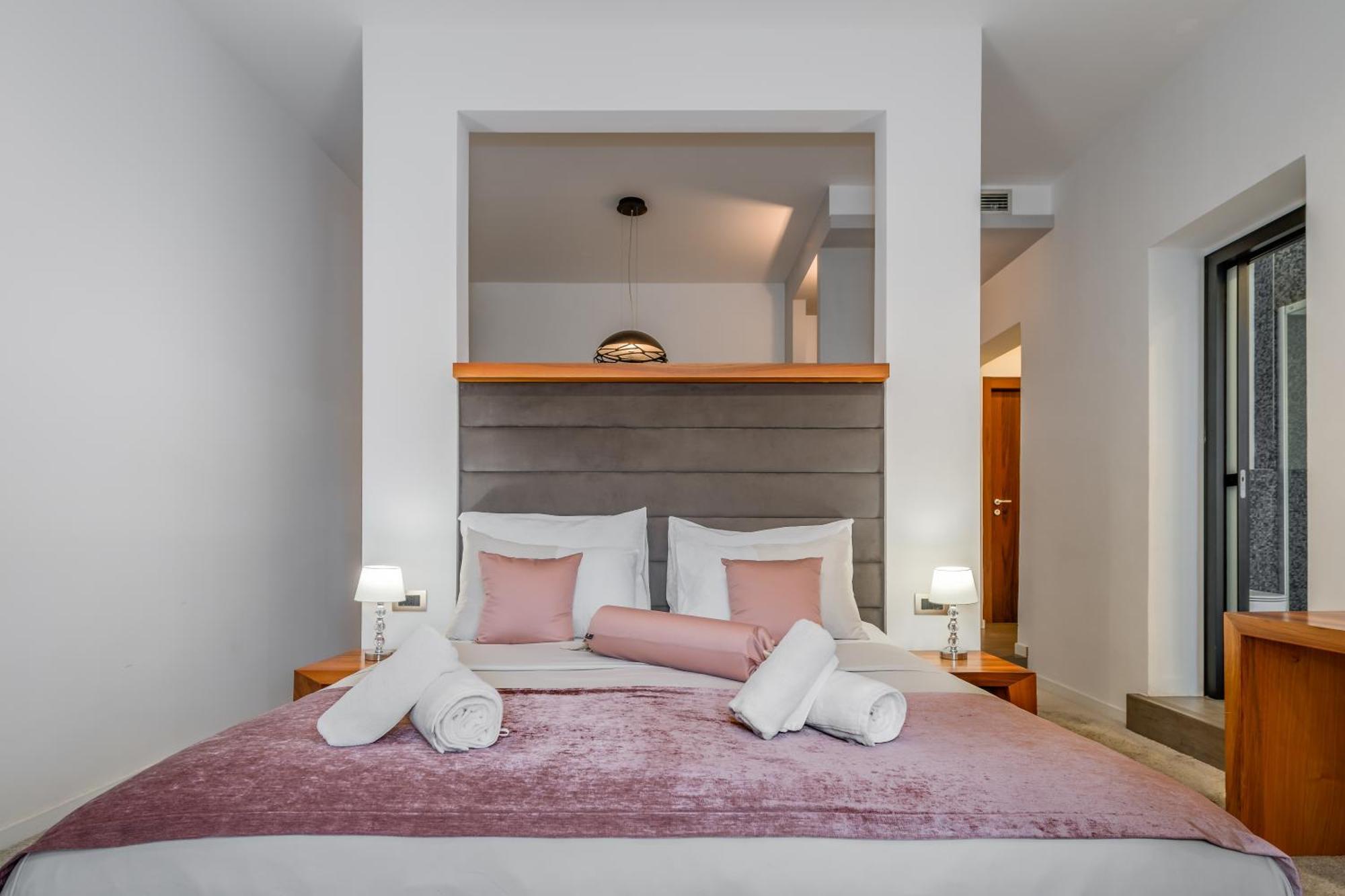 Starlight Luxury Suites Сплит Экстерьер фото