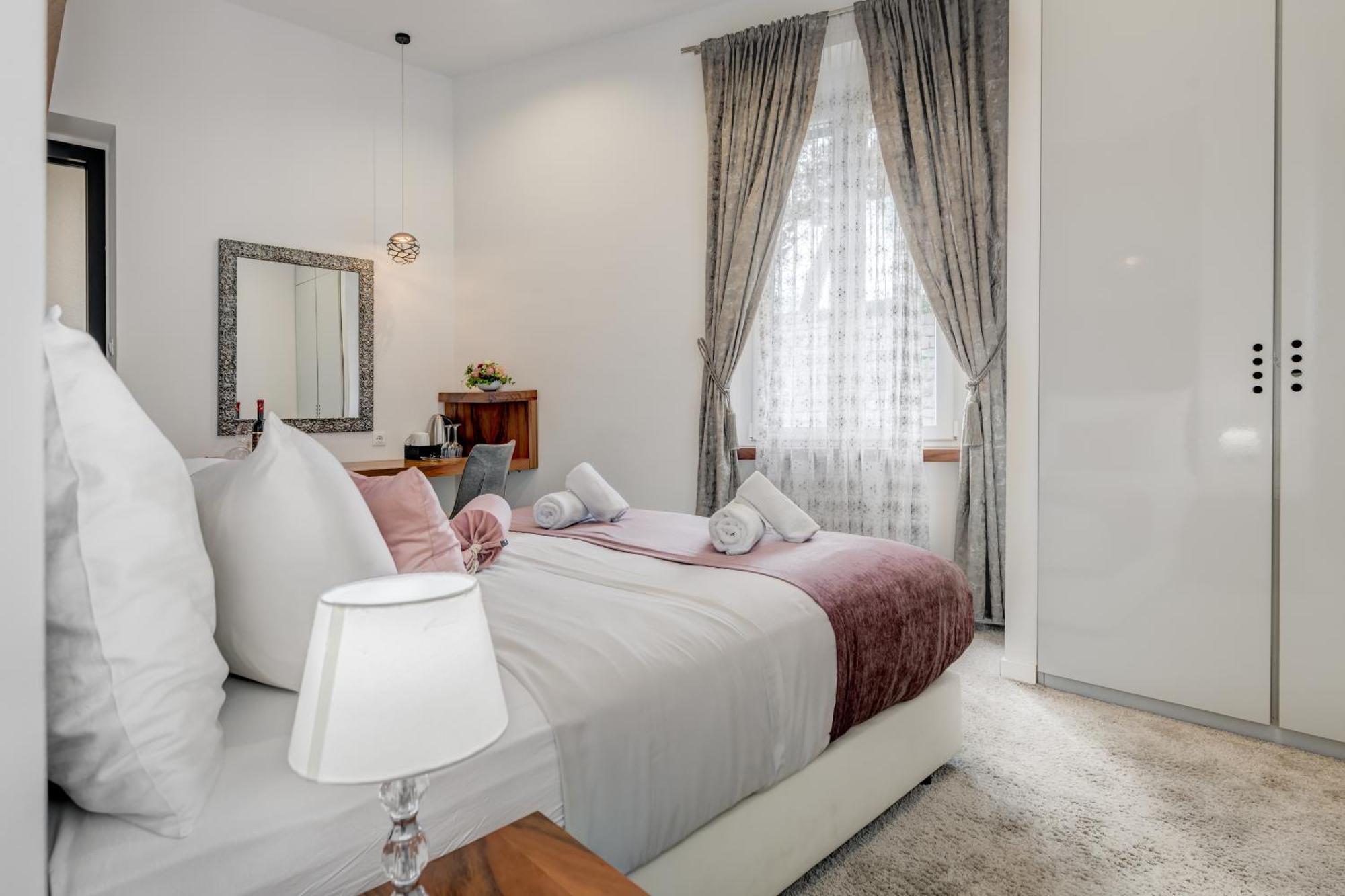 Starlight Luxury Suites Сплит Экстерьер фото
