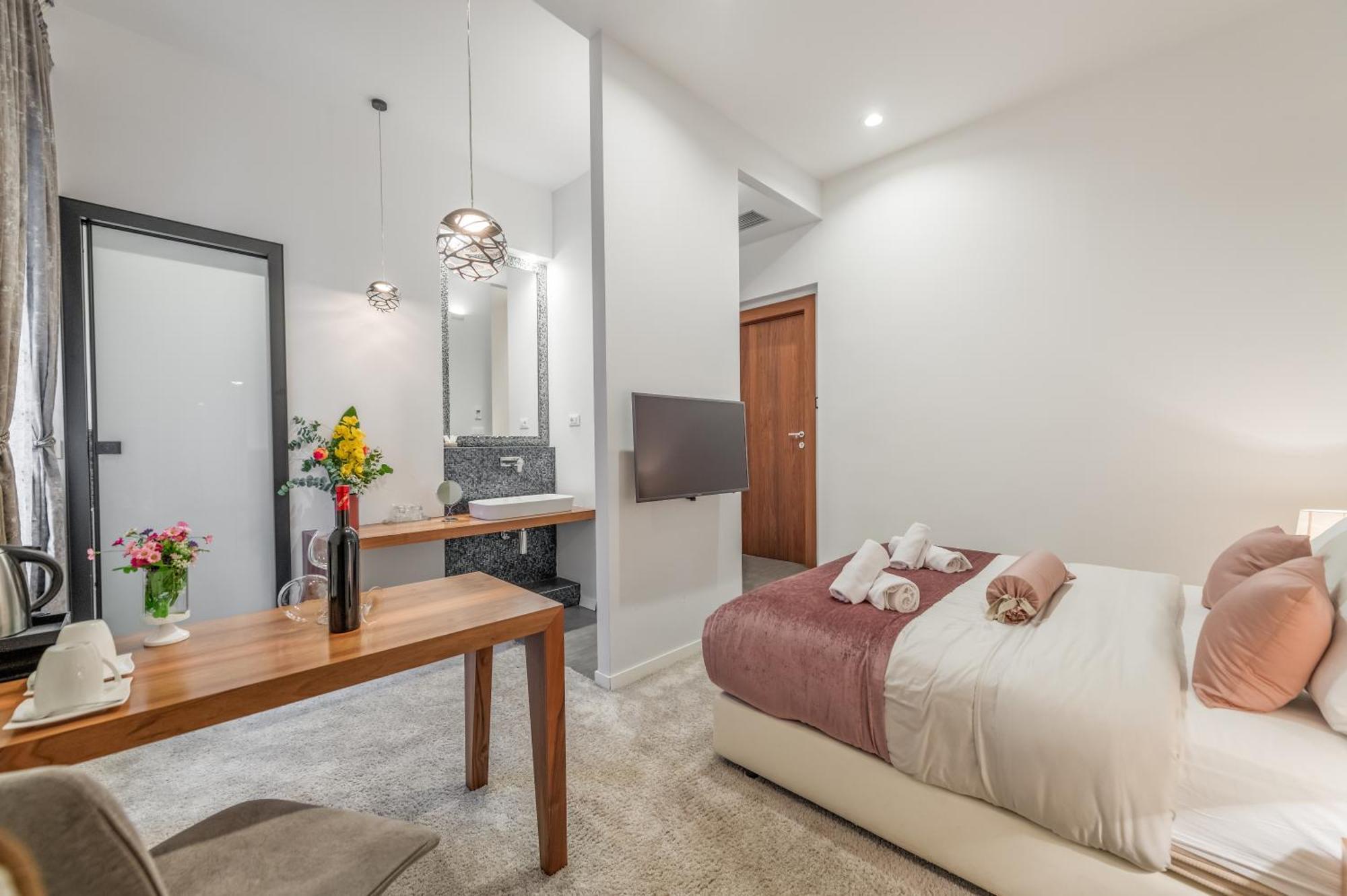 Starlight Luxury Suites Сплит Экстерьер фото