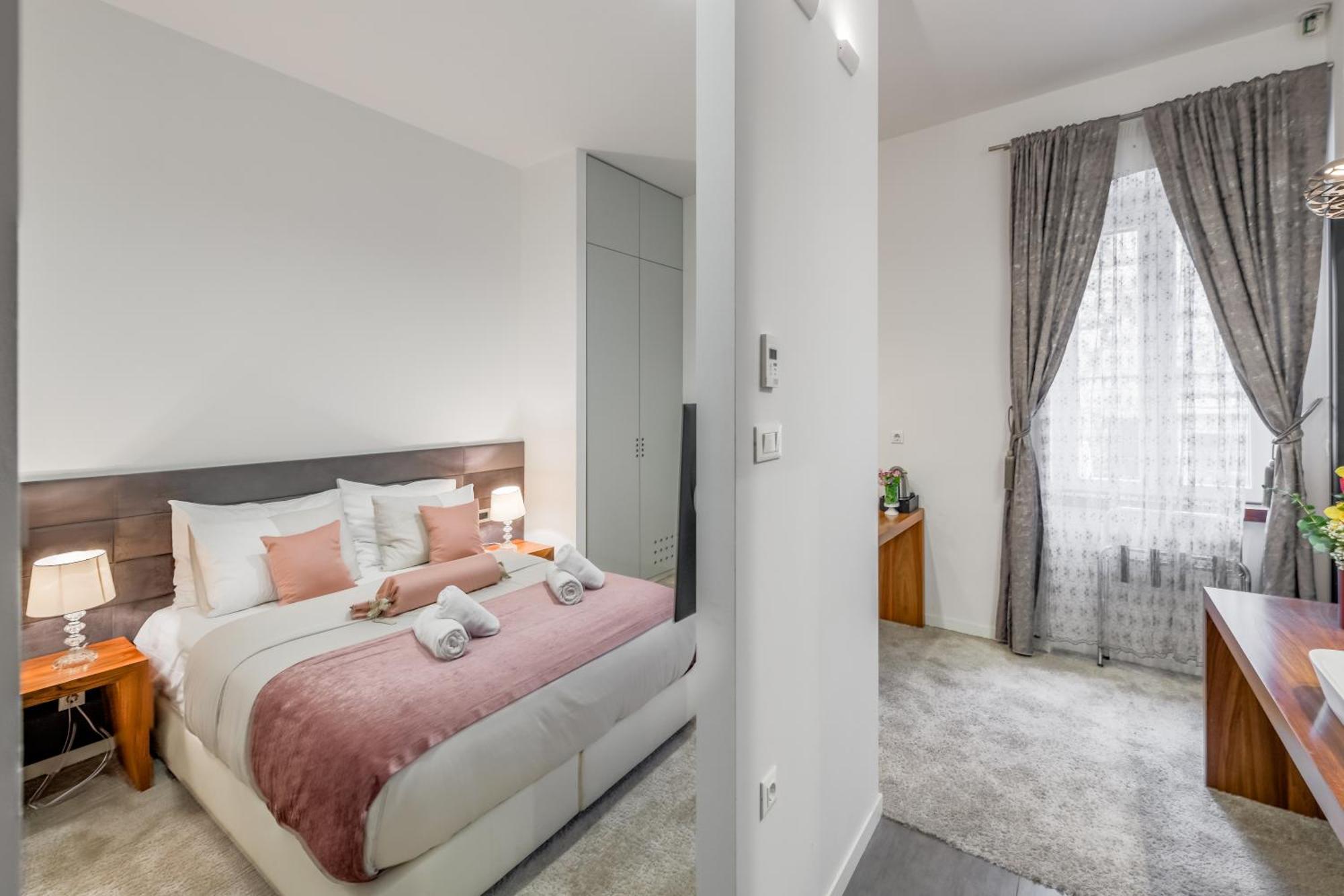 Starlight Luxury Suites Сплит Экстерьер фото